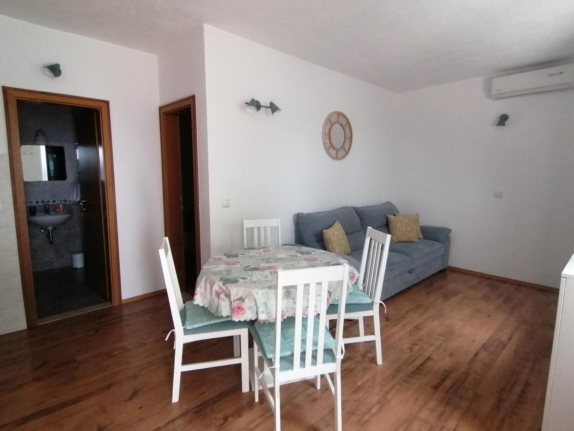 Apartmani Mares - 20 M From The Beach 布雷拉 客房 照片